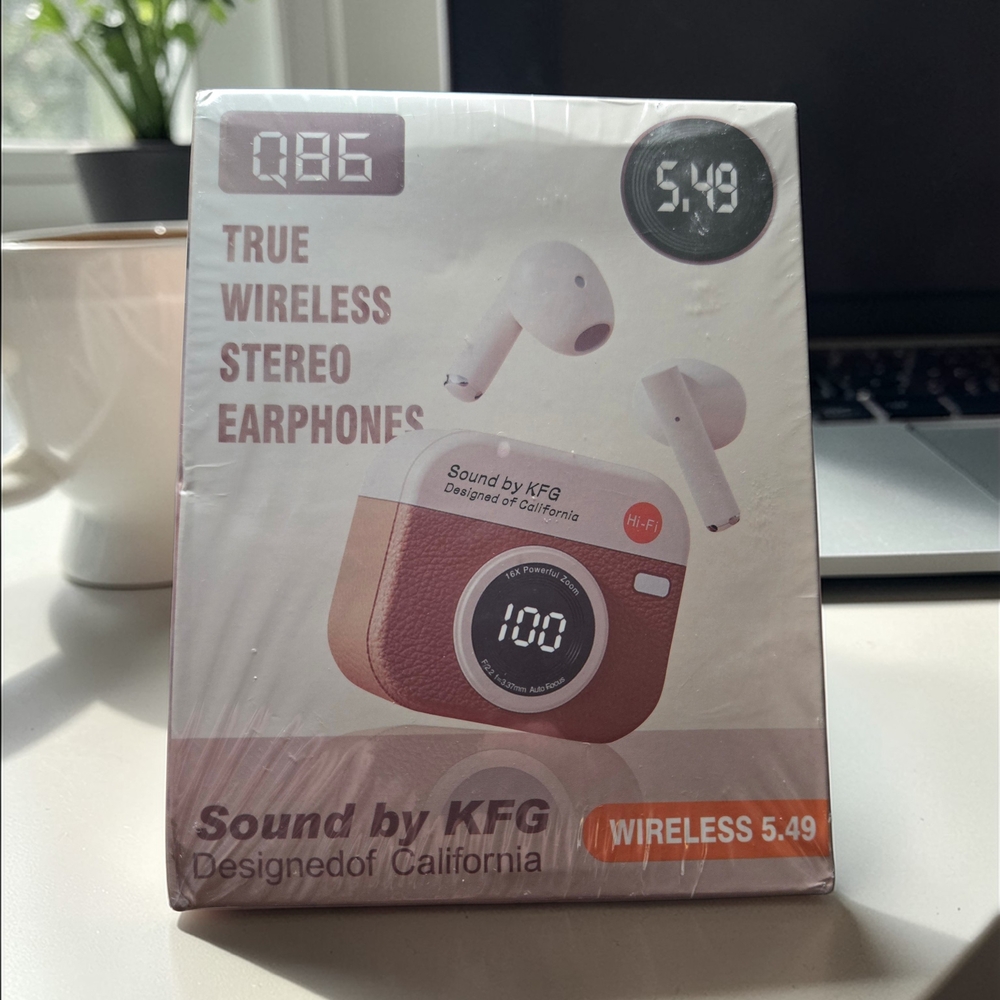 True Wireless Stereo Earphones in Brown And White